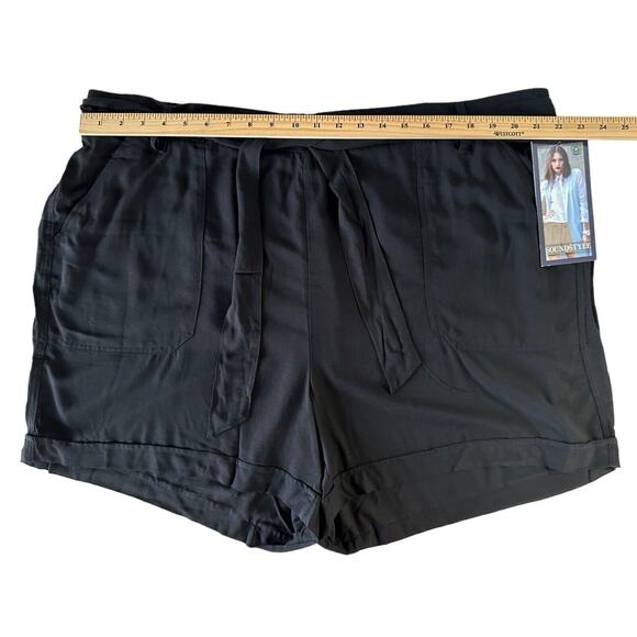 Sound Style Women's Soft & Comfy Shorts w/ Tie Belt & Pockets Plus Size 3X Black - Picture 4 of 6